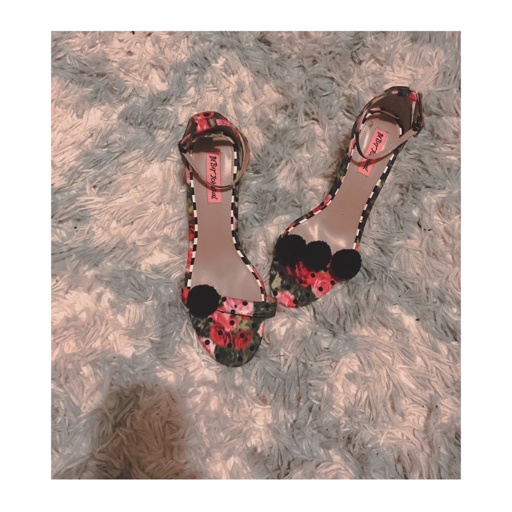 Betsey Johnson flower heels